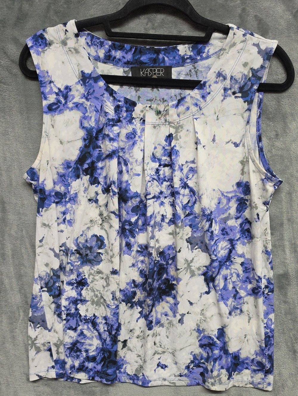 Kasper White and Blue Floral Pleated Sleeveless Top Sz LG